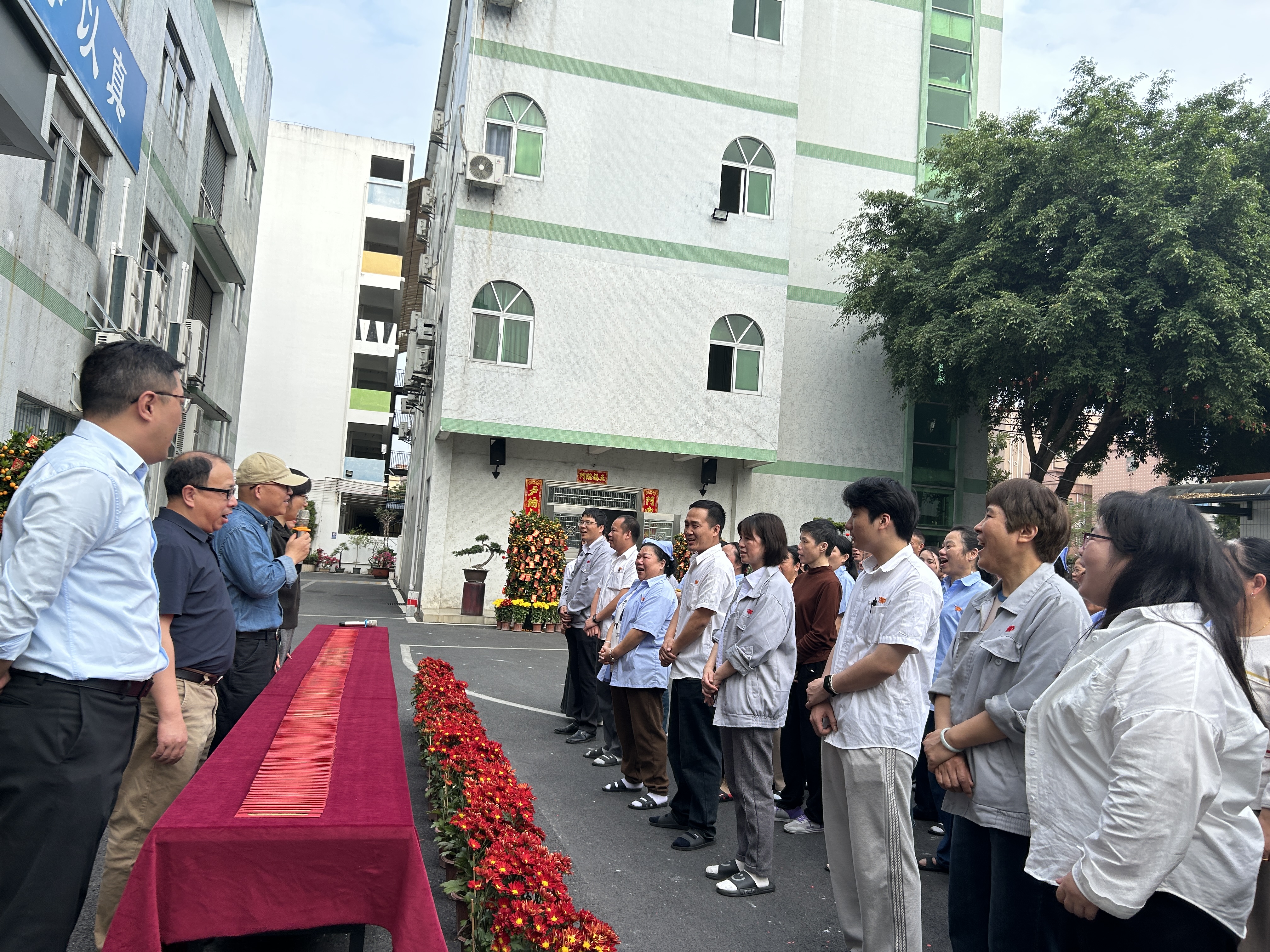 集合刘总开场.jpg
